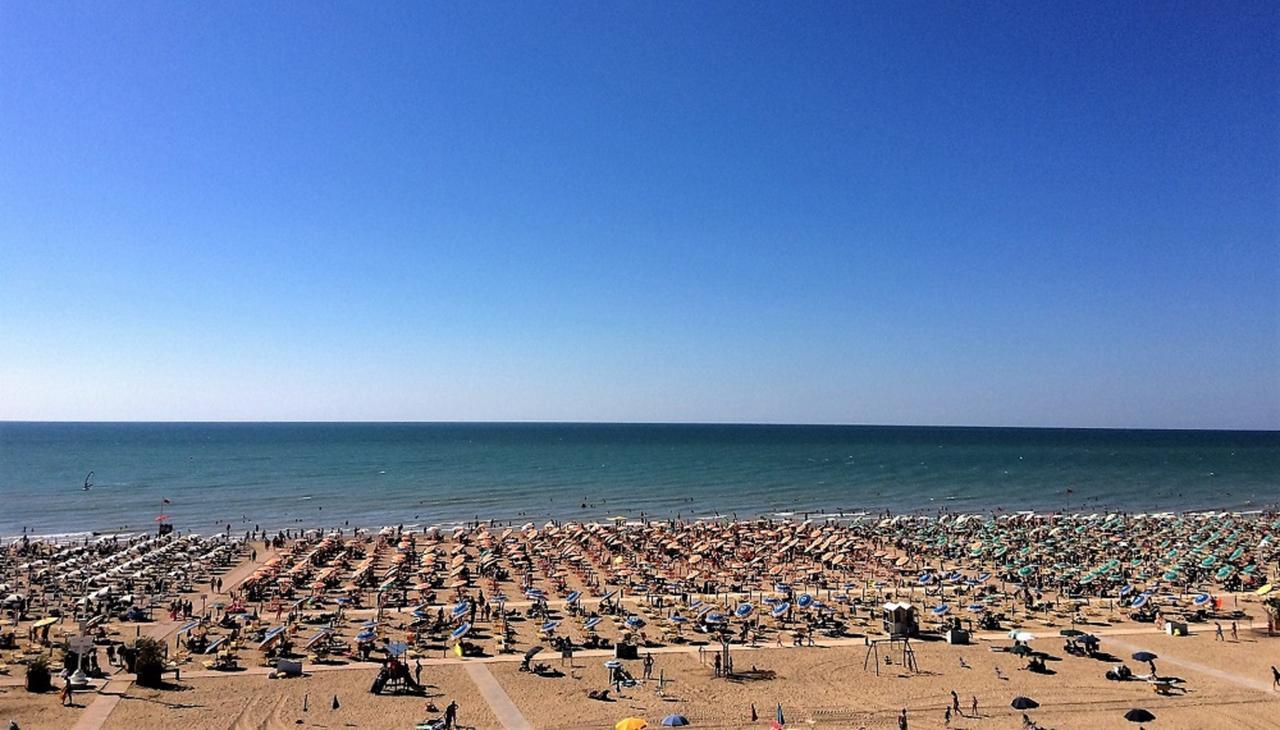 Albanella - Appartamenti Bibione Exteriör bild